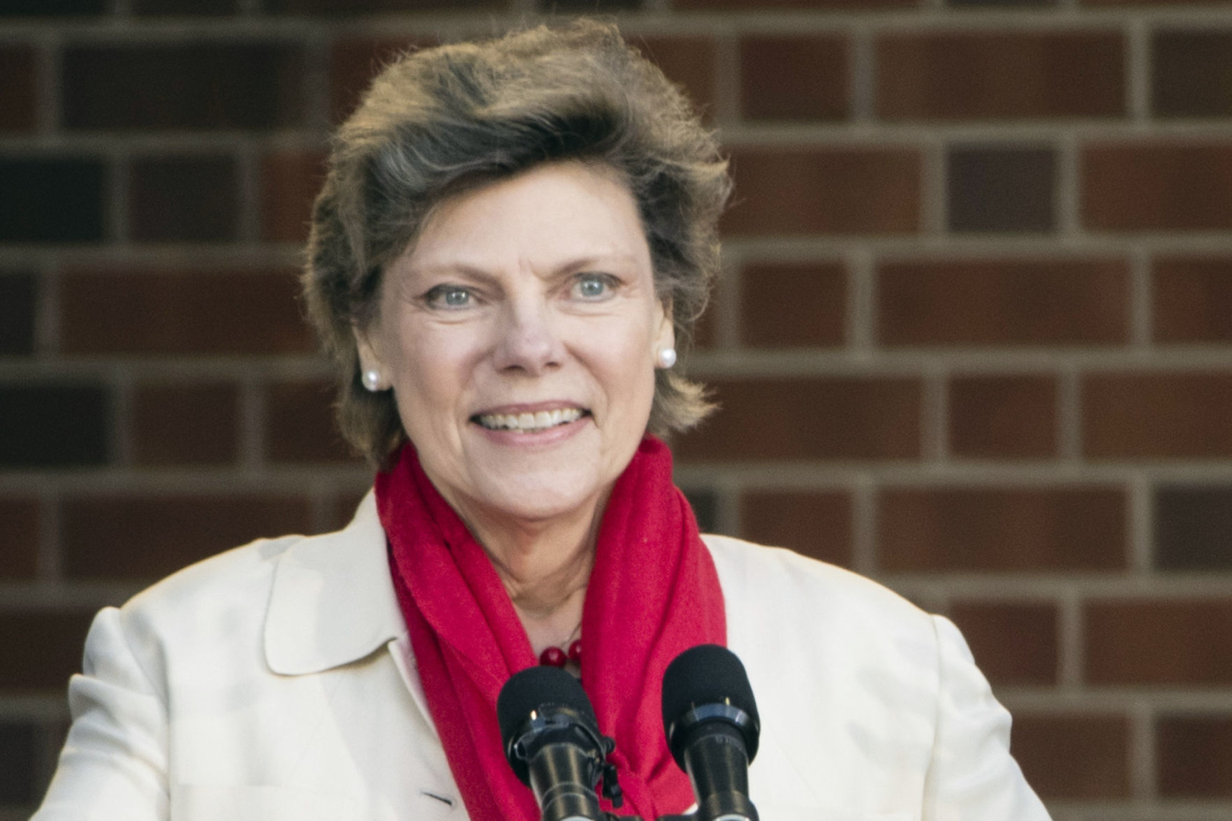 Cokie Roberts, 75